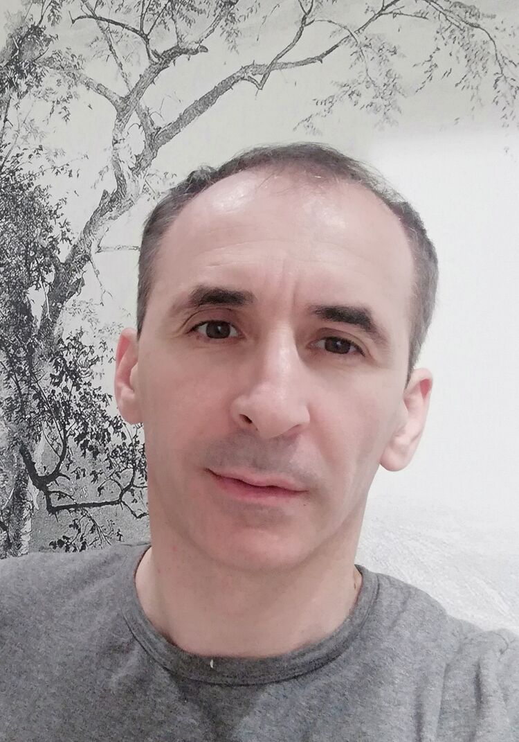  29918612  Georgi, 46 ,    