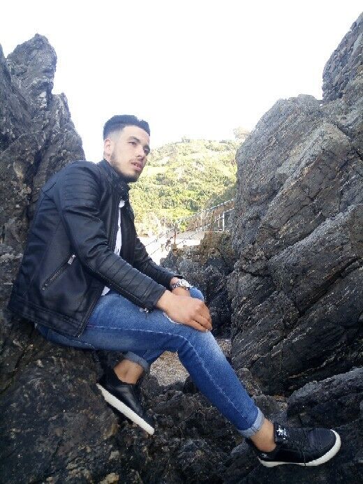  19584722  Sofiane, 29 ,    Didouche Mourad