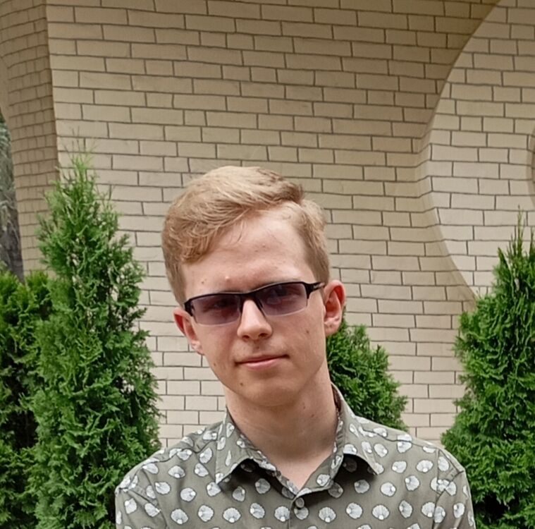  54768402  David, 18 ,    