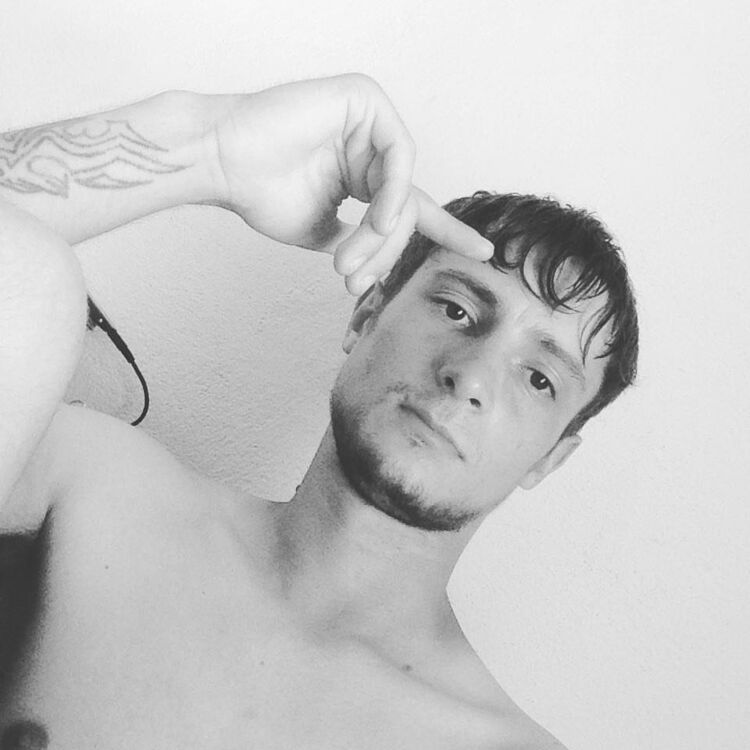 45148252  , 32 ,    