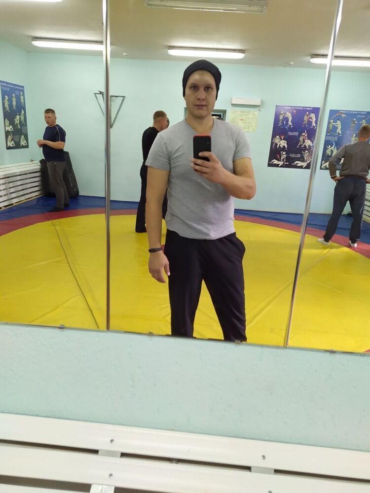  ,   Djony, 35 ,   