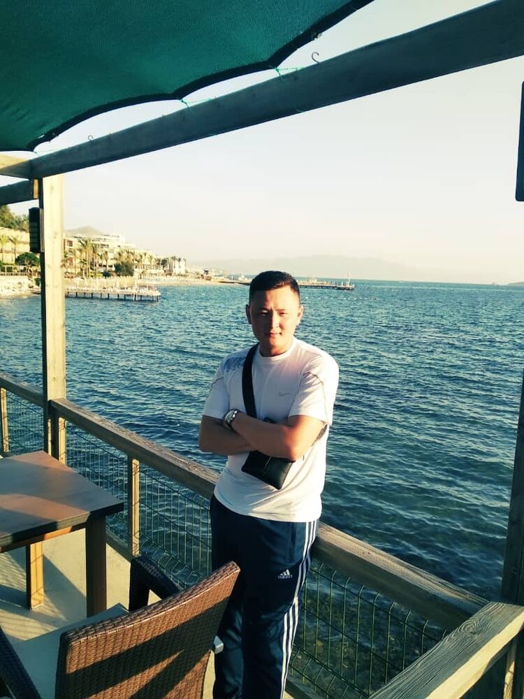  23361422  Kurmanbek, 29 ,    -