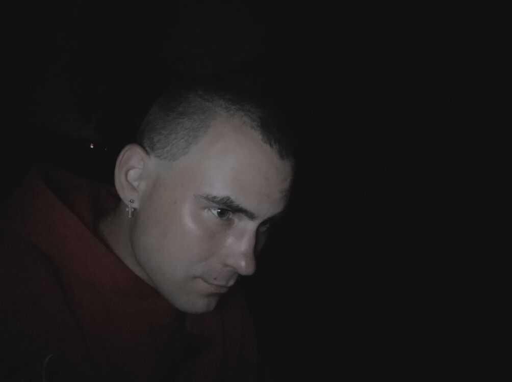  23252422  Vladyslav, 28 ,    