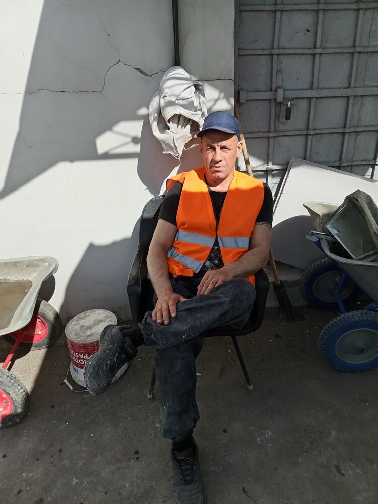  42912042  , 46 ,    