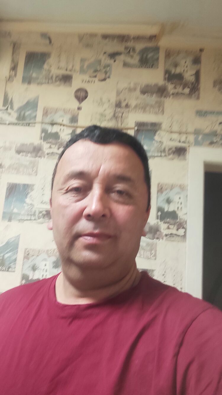  34393162  , 52 ,    
