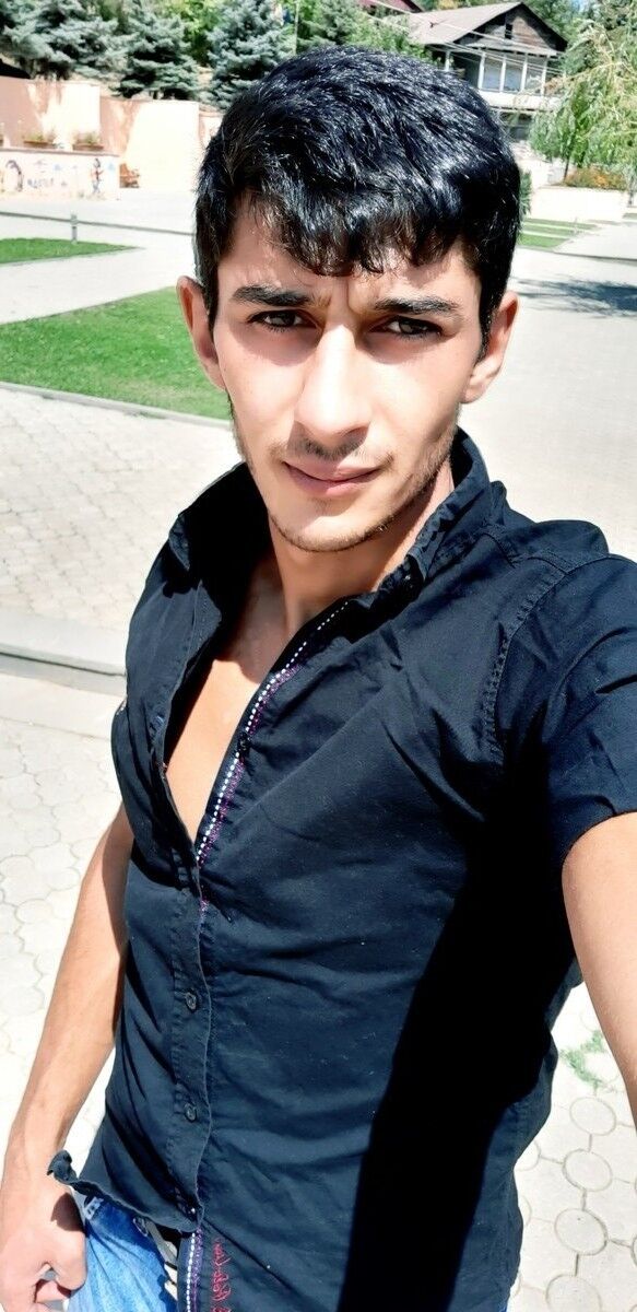  ,   Gevorg, 28 ,   ,   , c 