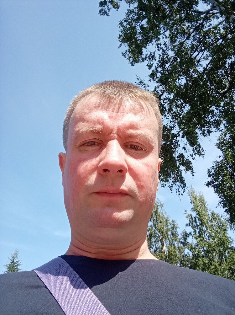  31313822  , 49 ,    