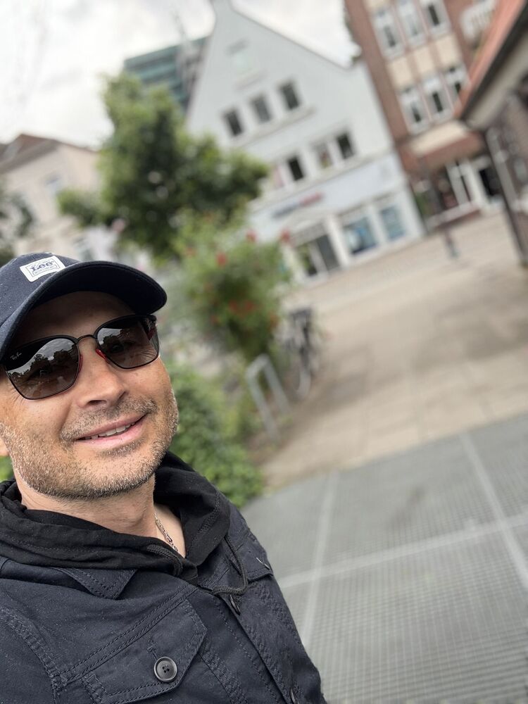  ,   Andreas, 37 ,   ,   , c 