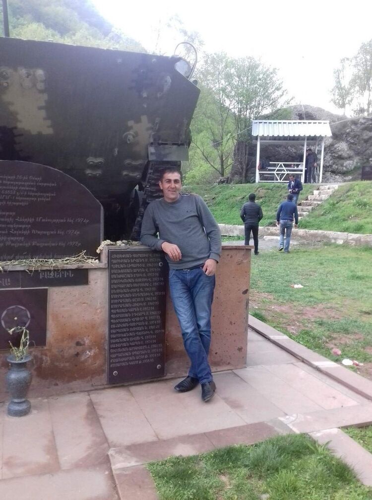  15680272  Samo, 71 ,    