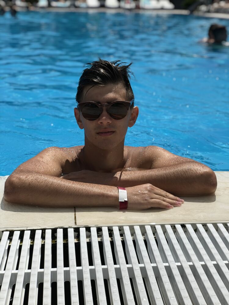 ���� 41817592 ����� �������, 21 ���, ���� ���������� � �����-����������