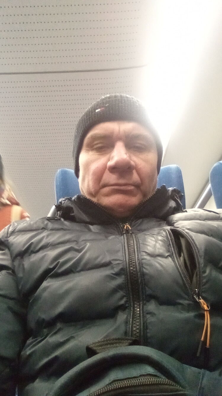  54557372  , 52 ,    -