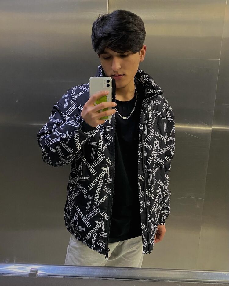  53349132  , 21 ,    -