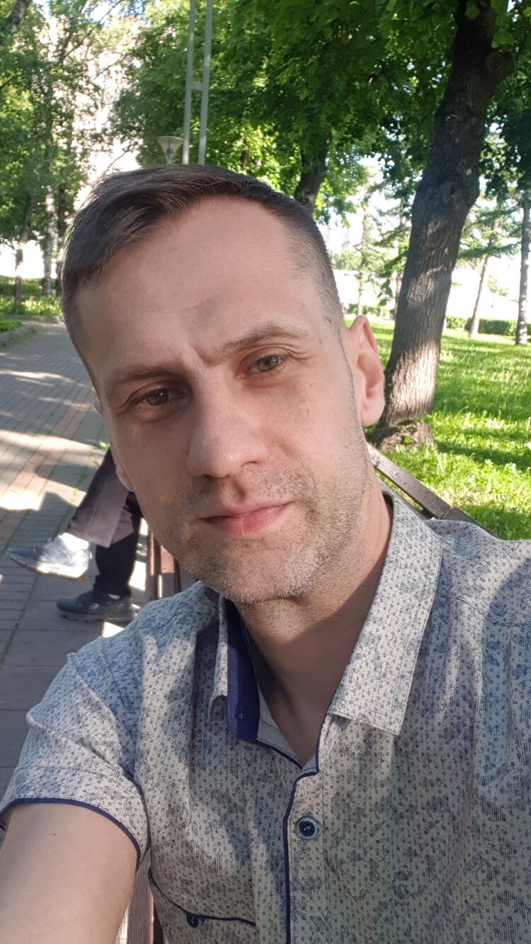  ,   Sergei, 36 ,   ,   