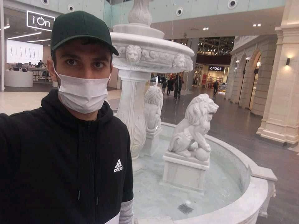  ,   Karlen, 32 ,   ,   