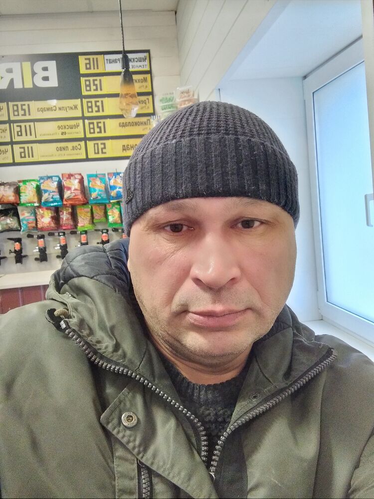  ,   Ildar, 52 ,   ,   