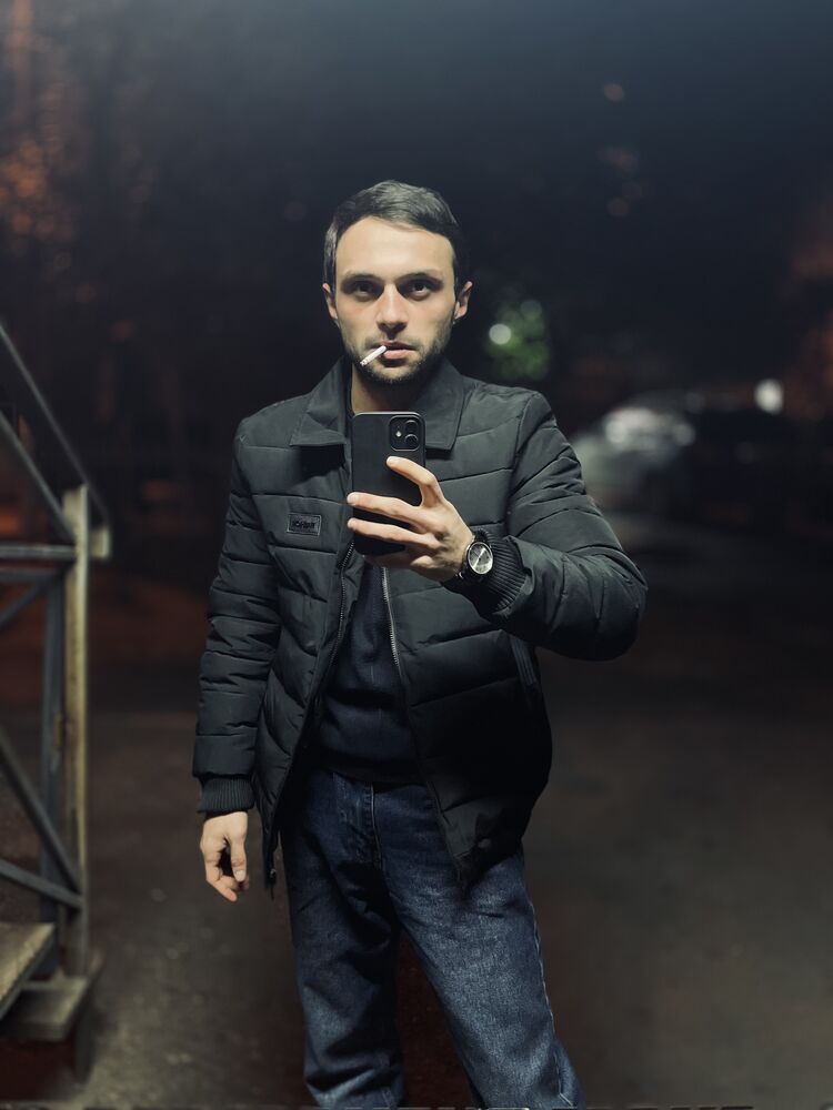  ,   Aleksandre, 25 ,   ,   