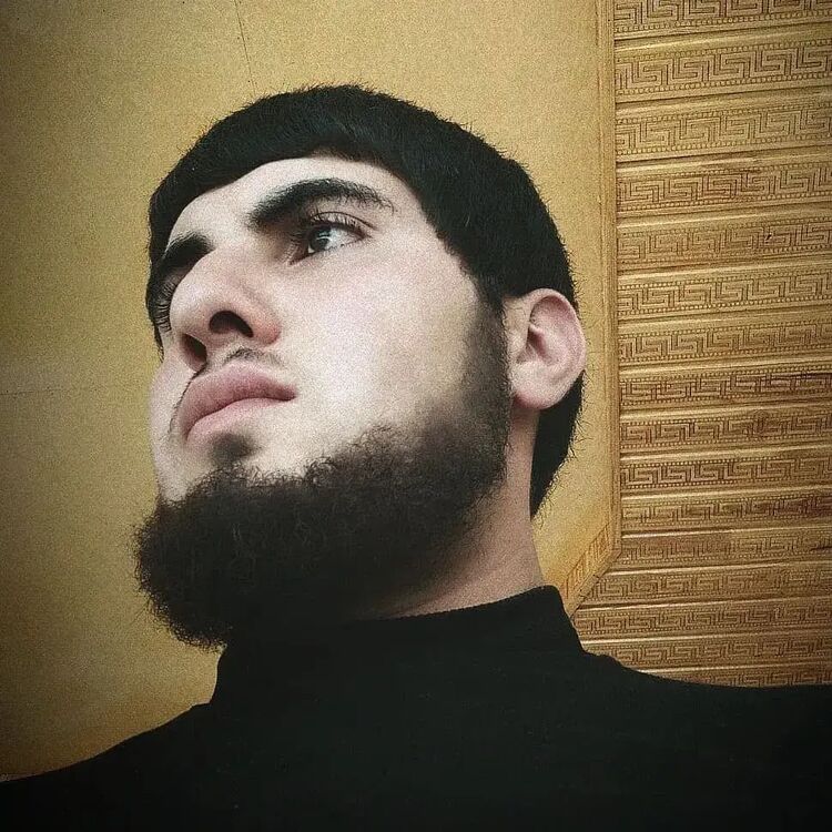  30005542  , 28 ,    -