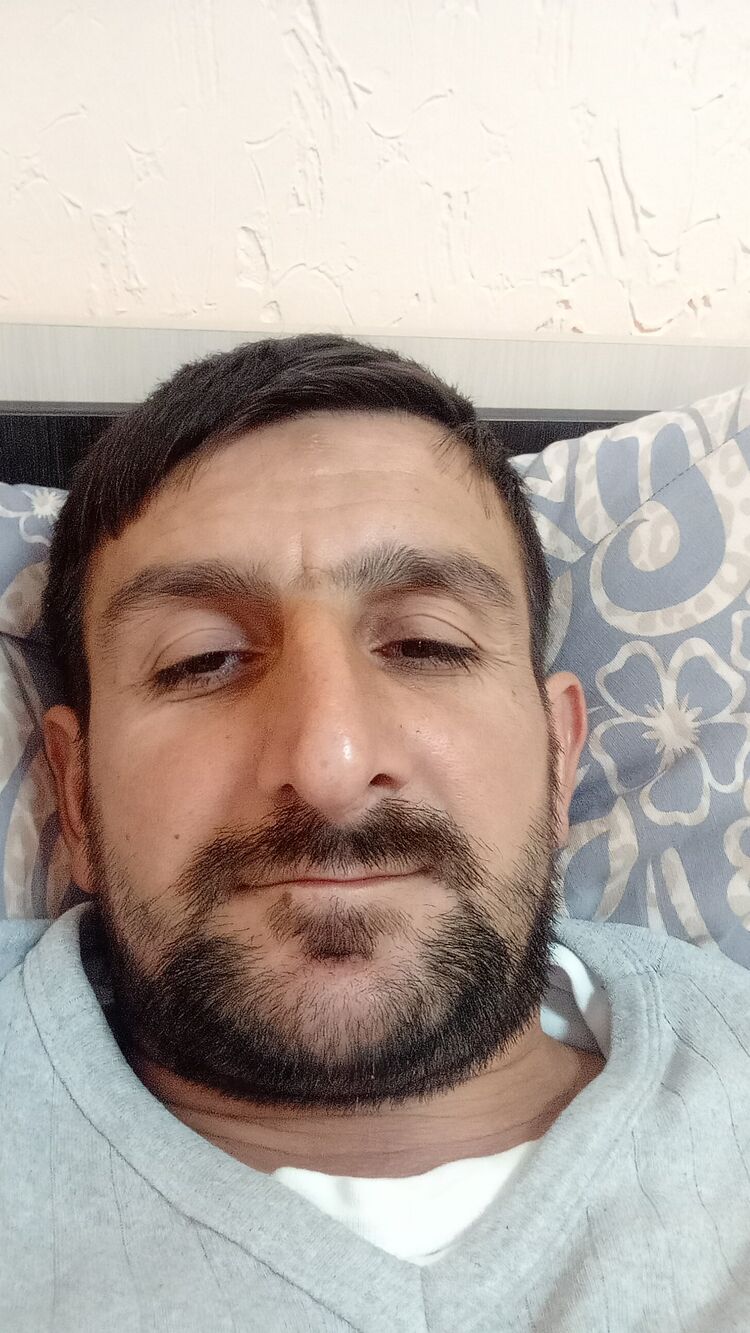 46857302  , 42 ,    