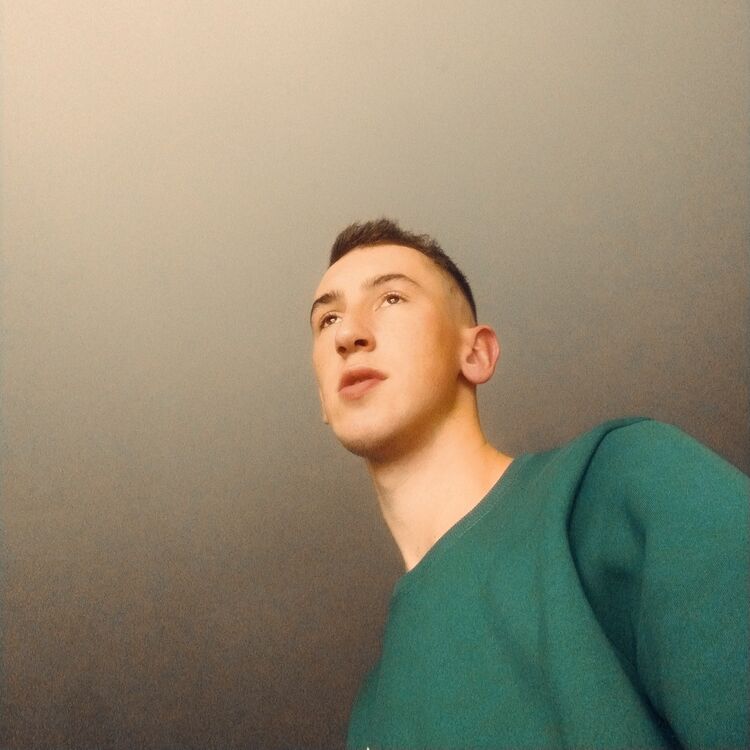  30270352  , 24 ,    