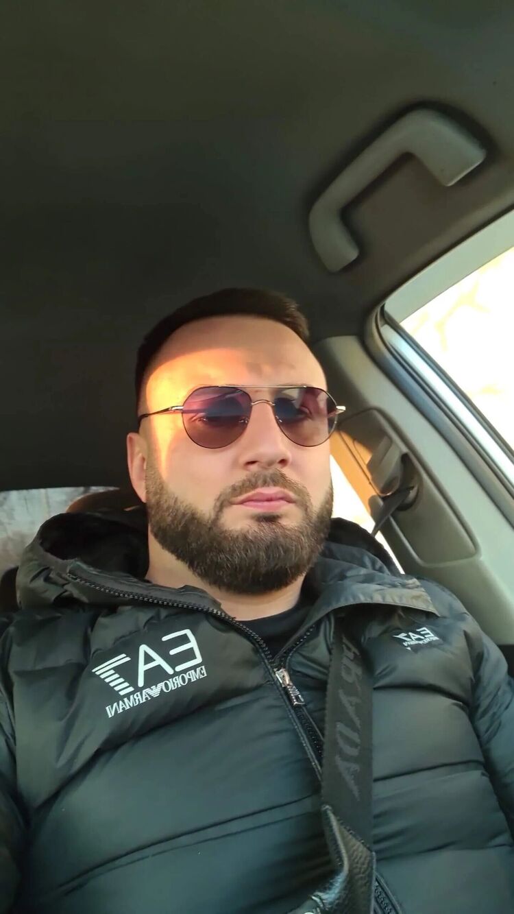  49685472  , 43 ,    