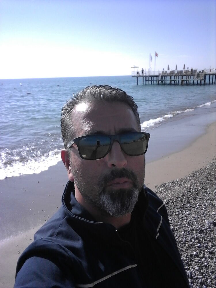  18177282  Carlos, 48 ,    