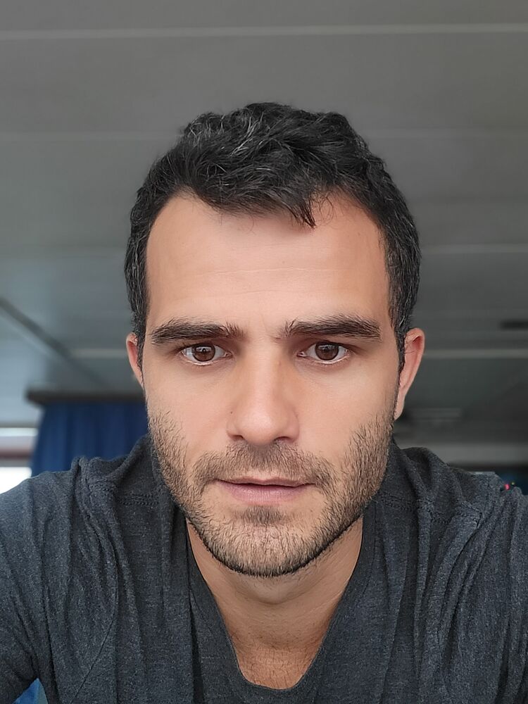  38094552  Goga goga, 32 ,    