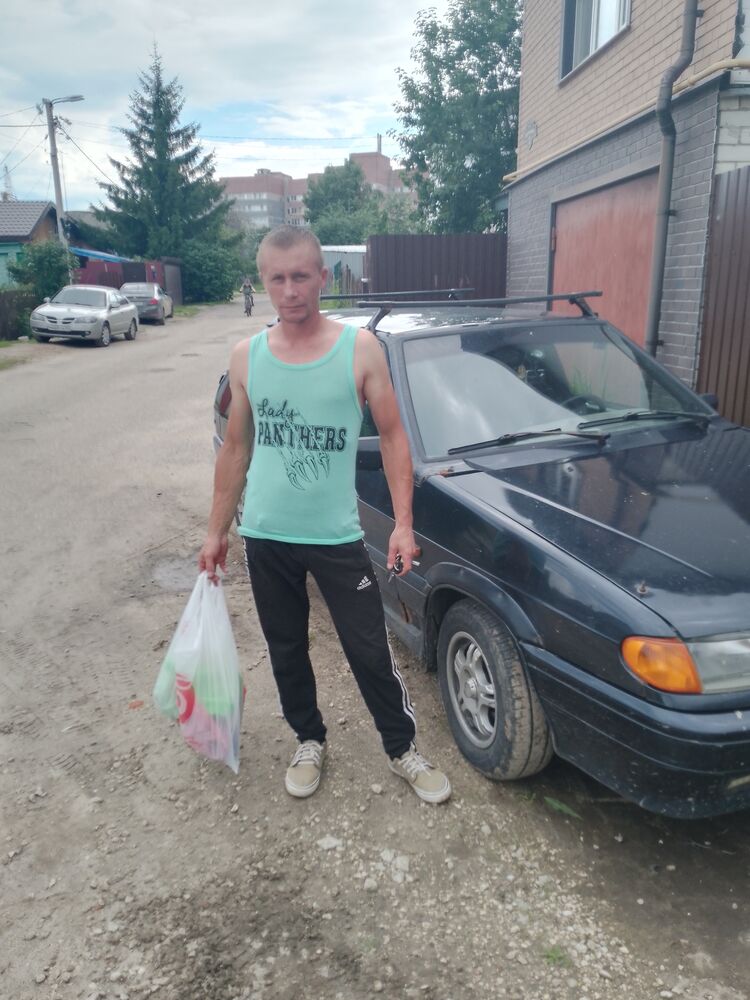  44043702  , 37 ,    