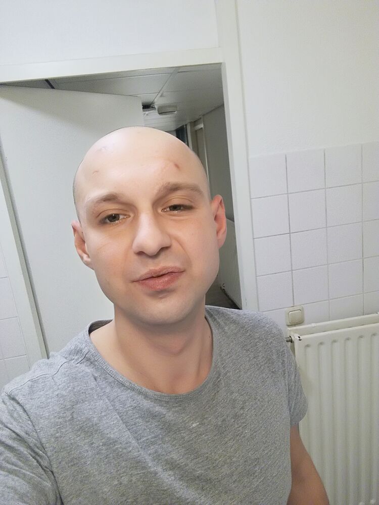  31134752  Arthur, 33 ,    Moerwijk
