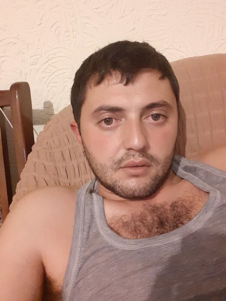  18648322  Vache, 34 ,    