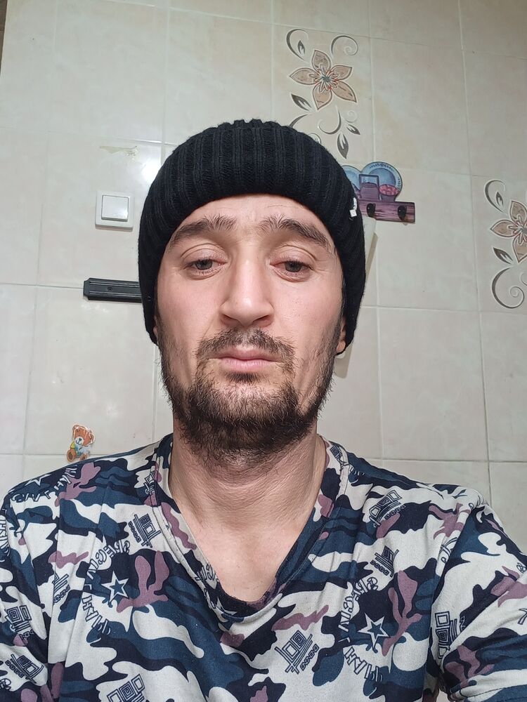  24009292  Fediya, 33 ,    
