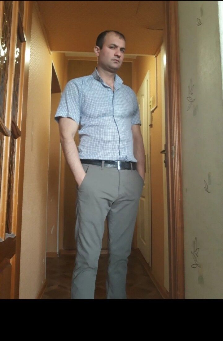  18311502  , 42 ,    