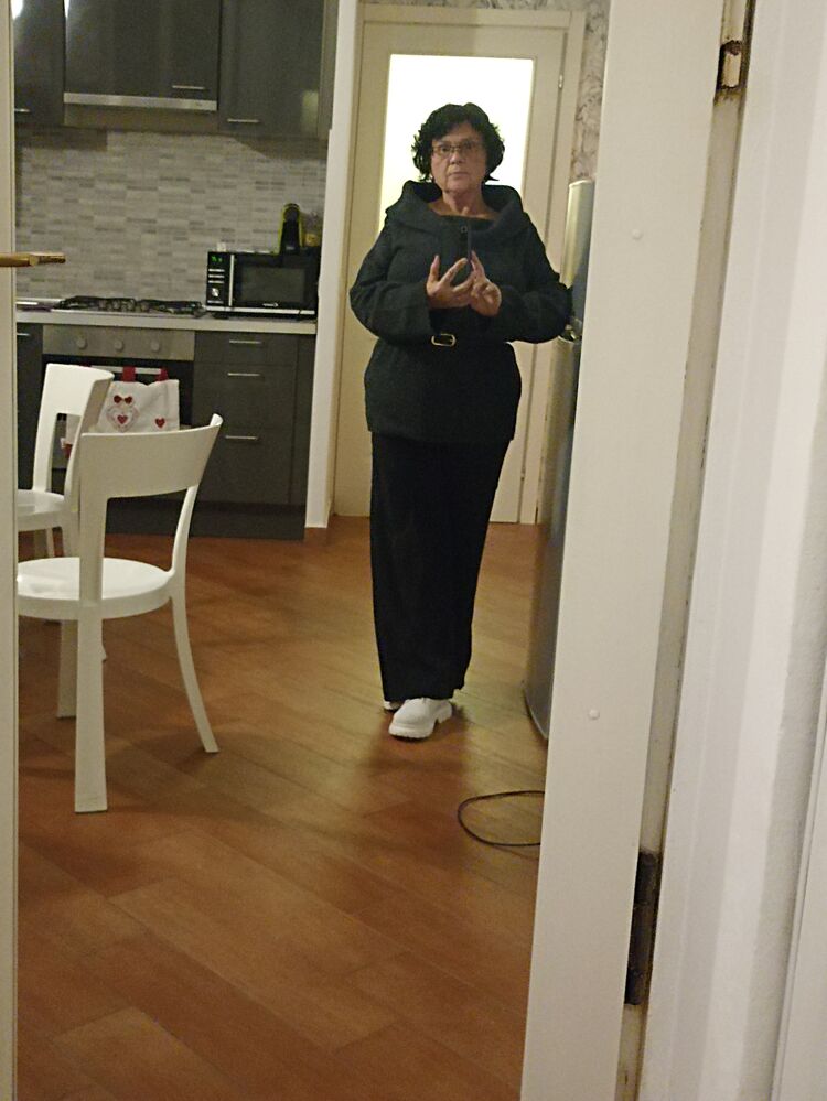  54690802  Olga, 56 ,    Azor