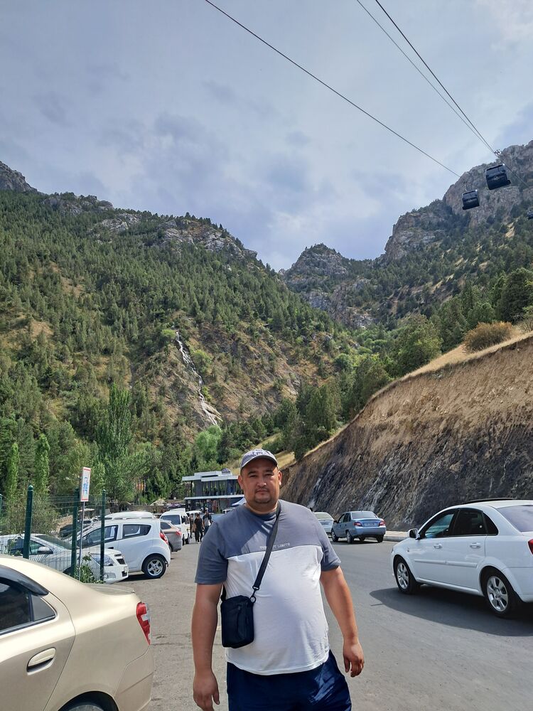  53122752  Adil, 37 ,    