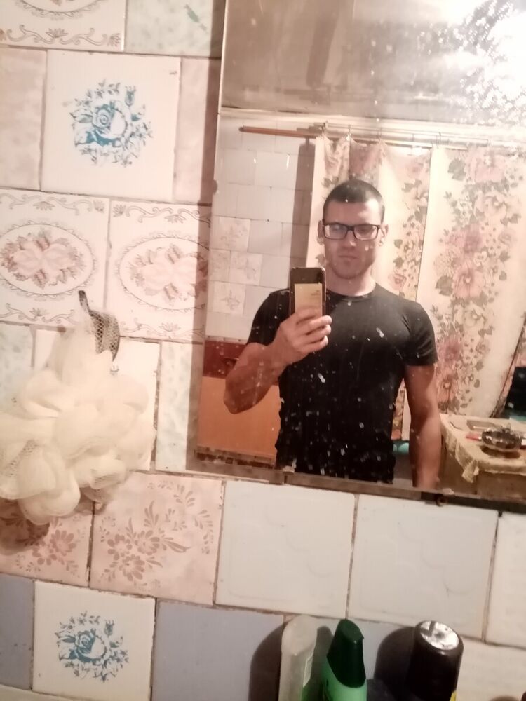  21951582  , 33 ,    