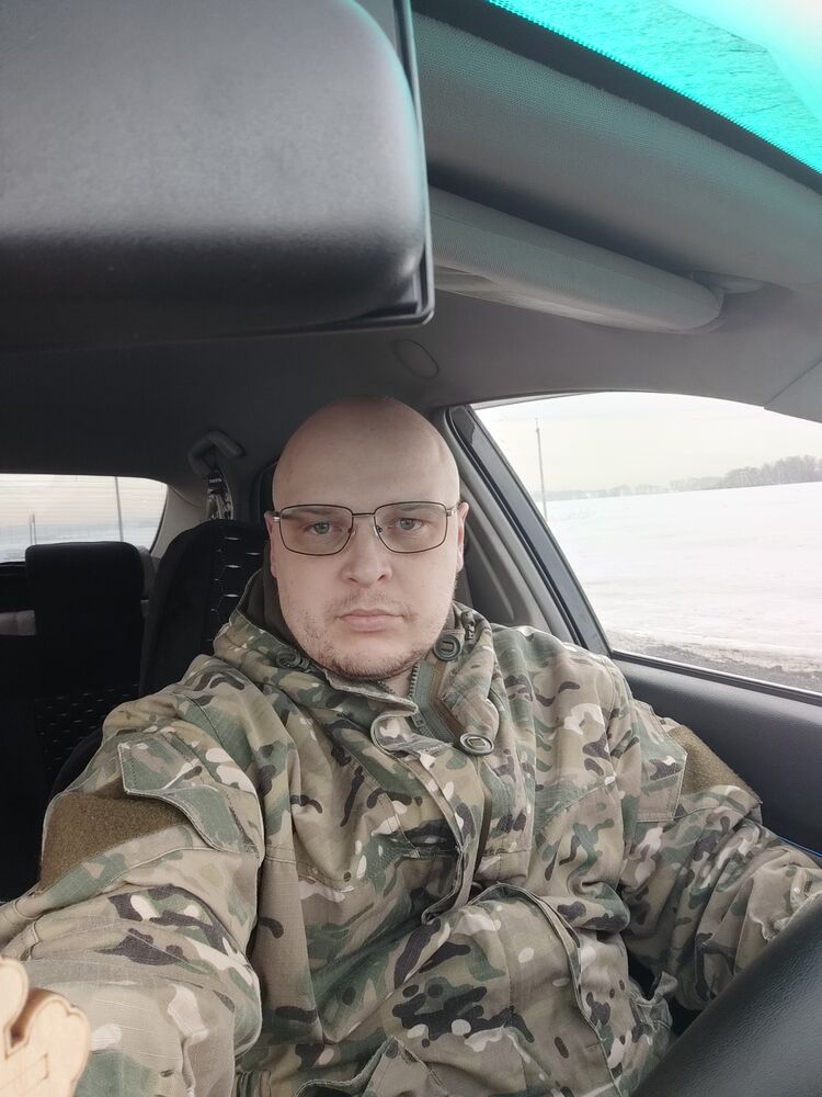  46558872  , 30 ,    