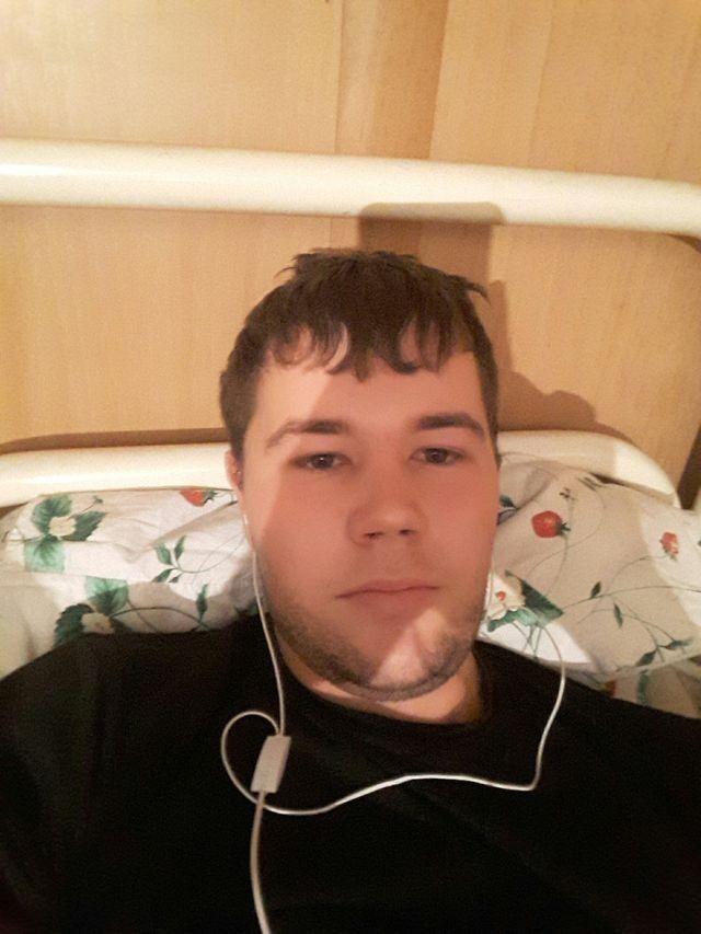  8585852  Roman, 32 ,    