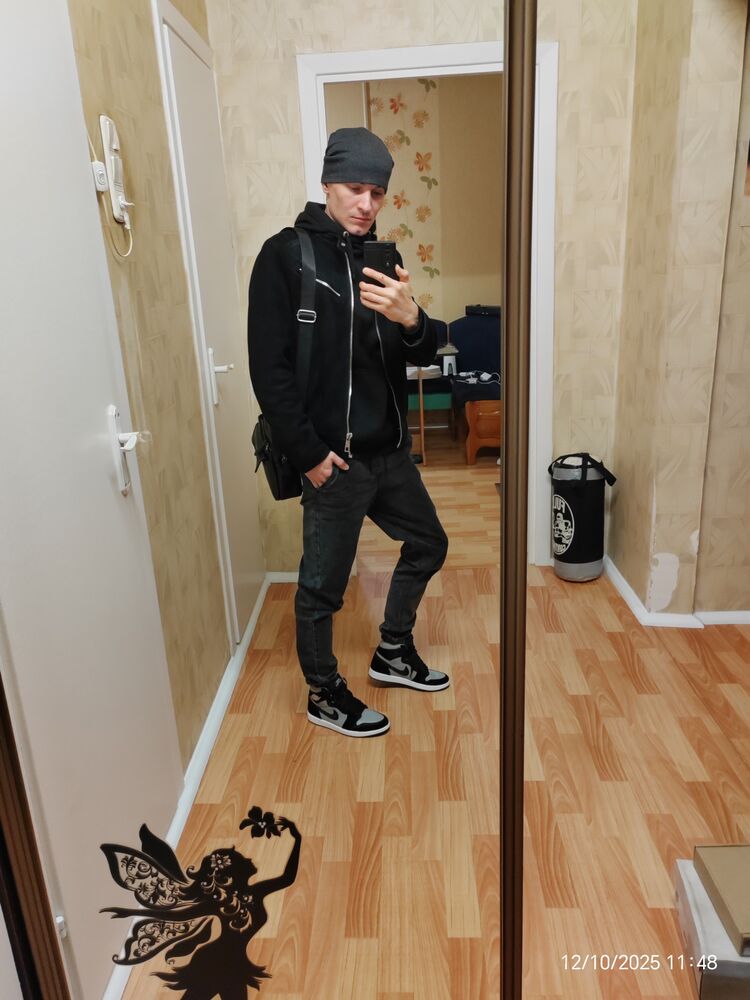  53998072  Mike, 32 ,    