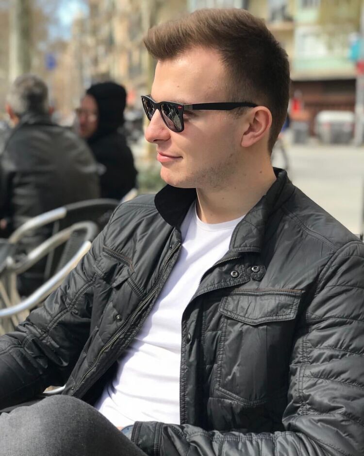  ,   Maksims, 29 ,   ,   