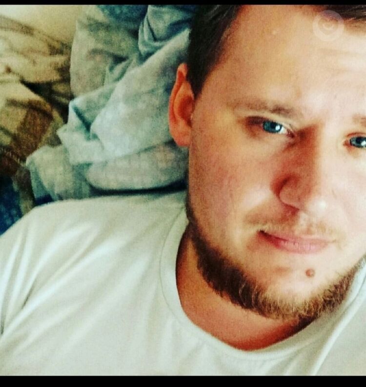 32220572  , 33 ,    