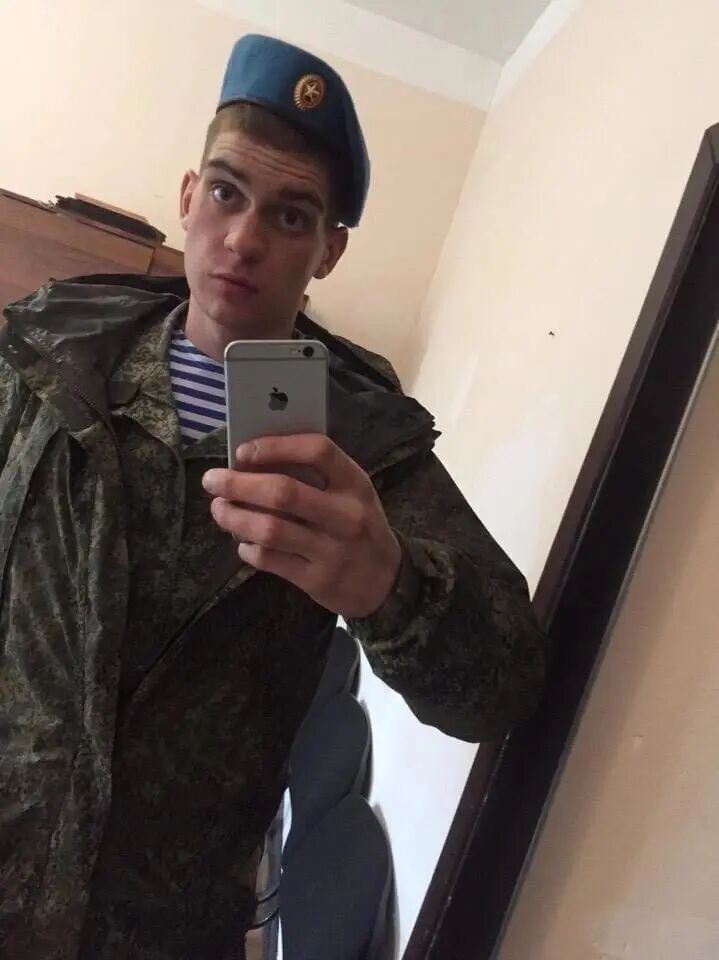  29414902  Grigory, 30 ,     