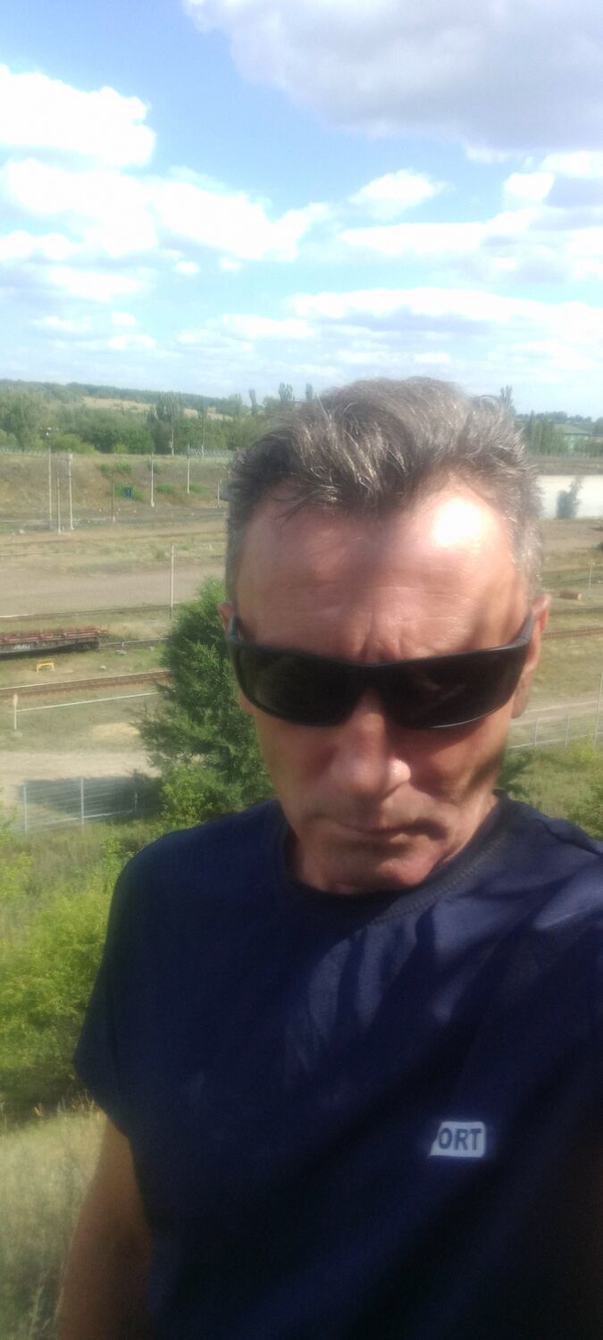  ,   Aleksandr, 52 ,   c , 