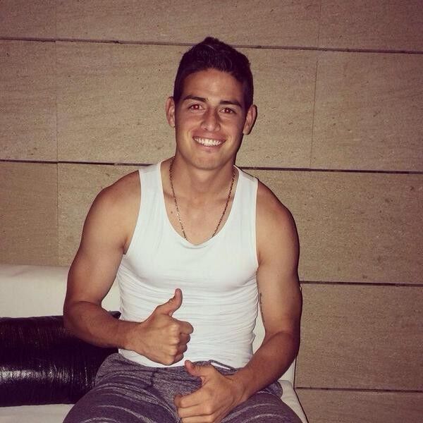  6924742  Amirkhan, 32 ,    