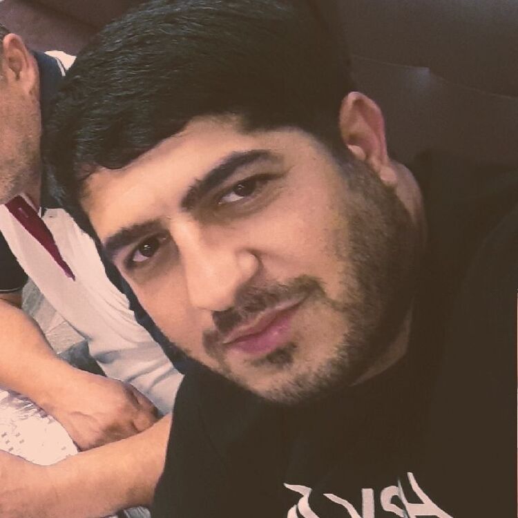  46121102  Kamran, 32 ,    
