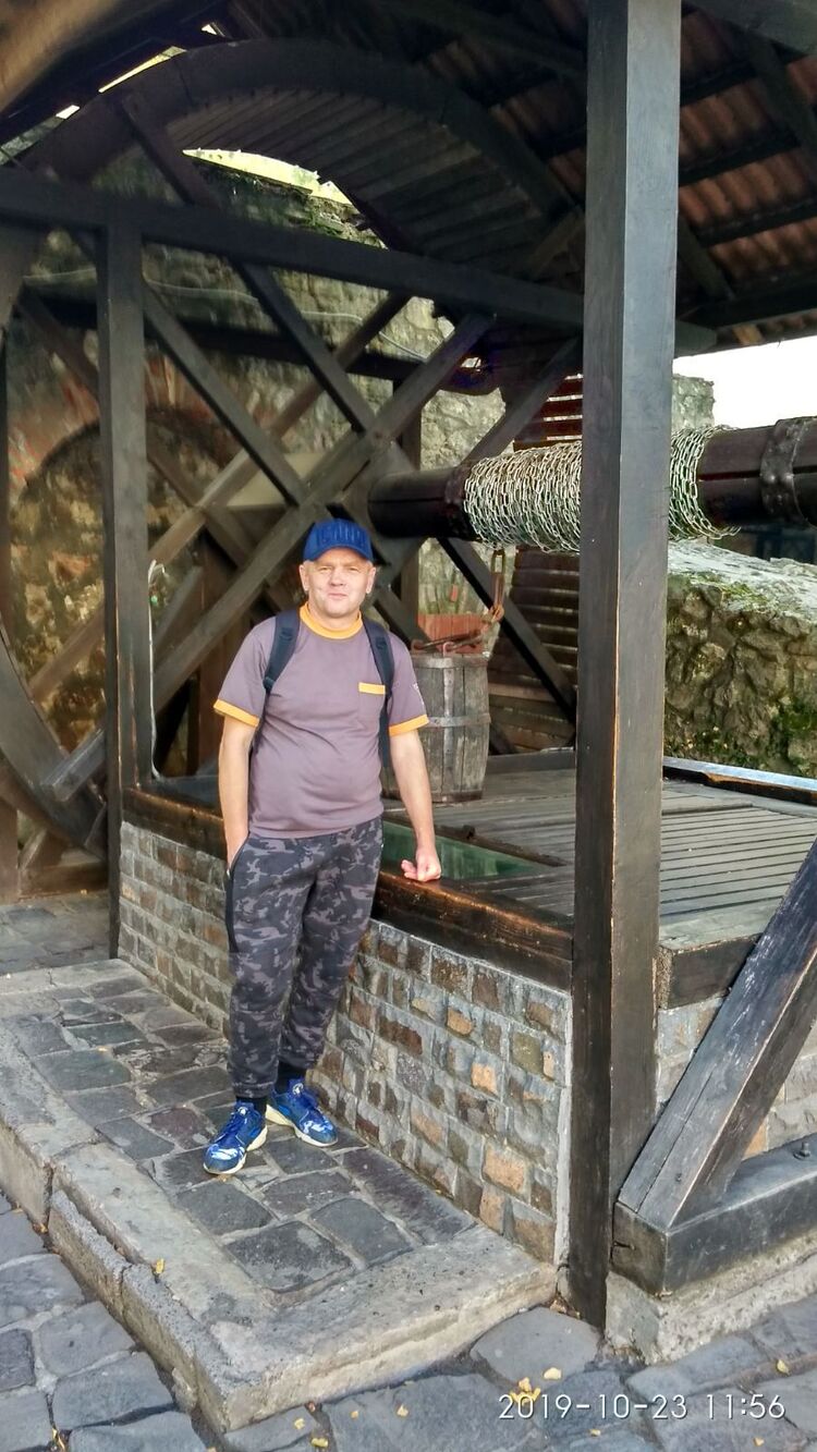  ,   Igor, 51 ,   ,   