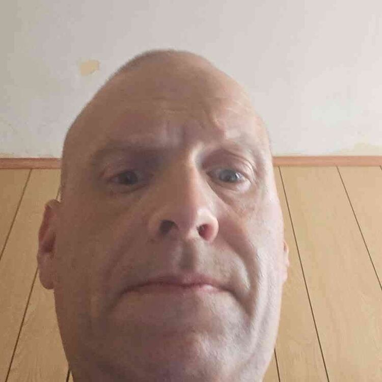  48990702  , 52 ,    