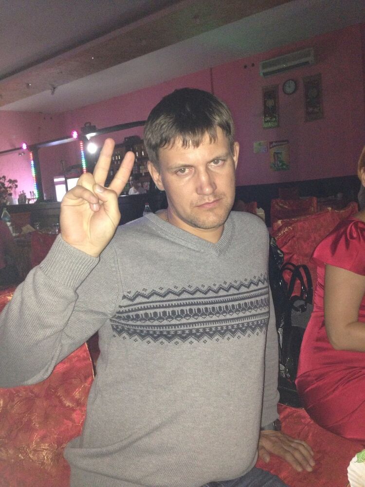  ,   LEO, 41 ,   ,   , c , 