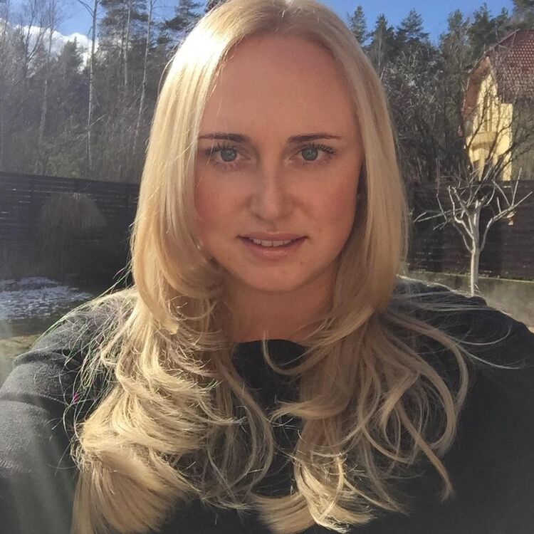  ,   Diana, 37 ,   ,   , c 