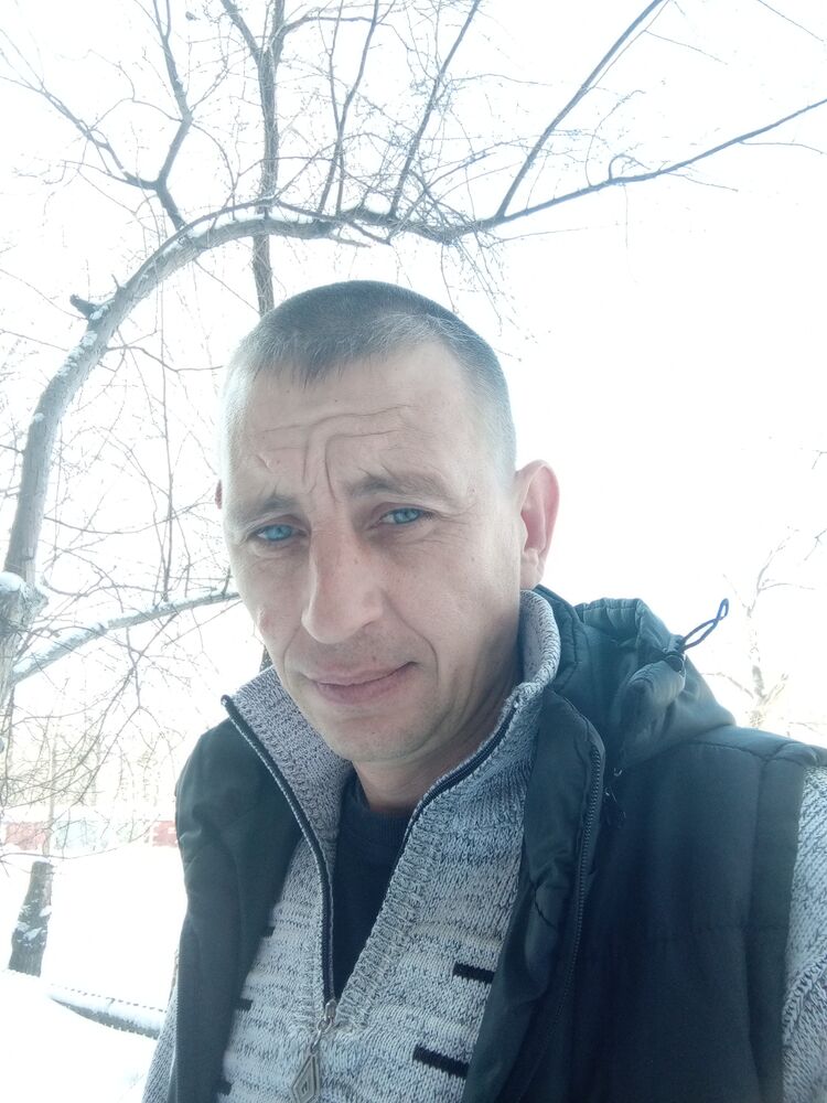  ,   Maks, 37 ,   ,   