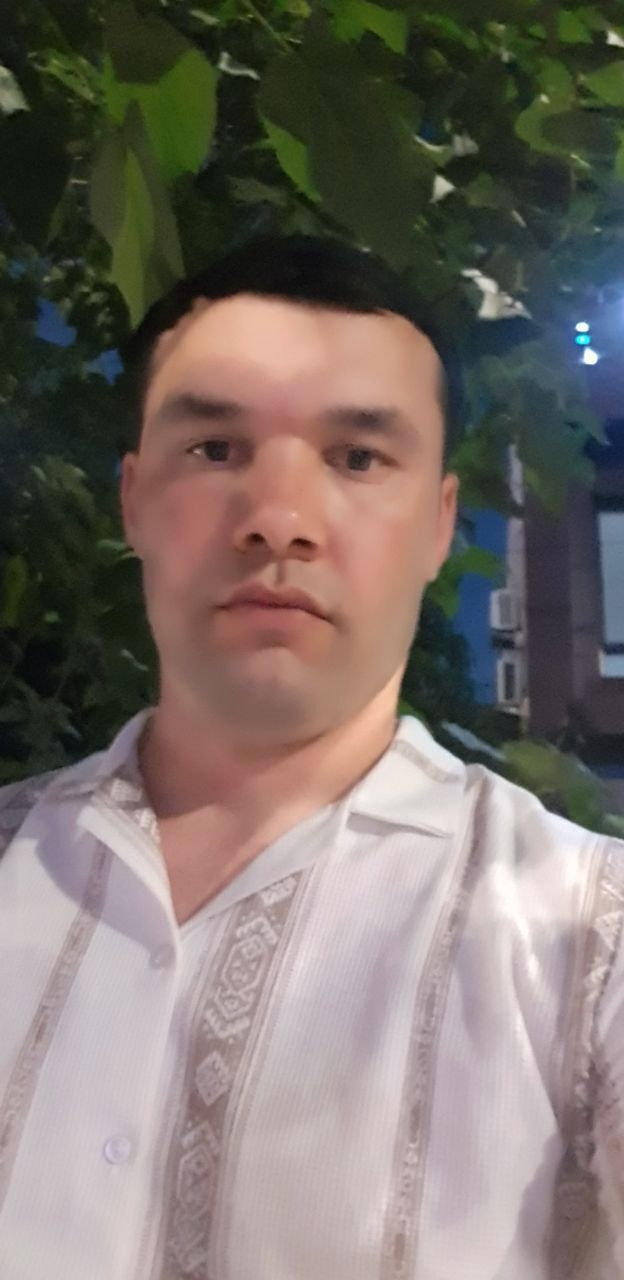  51023792  Bek, 31 ,    