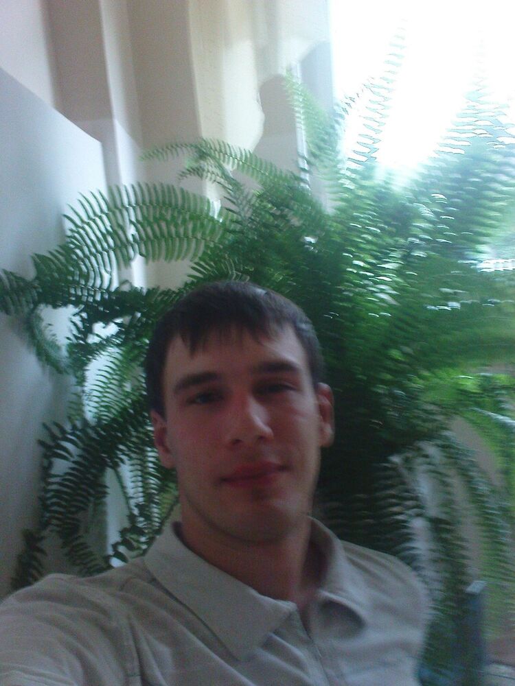  11830702  D m i t r Y, 36 ,    